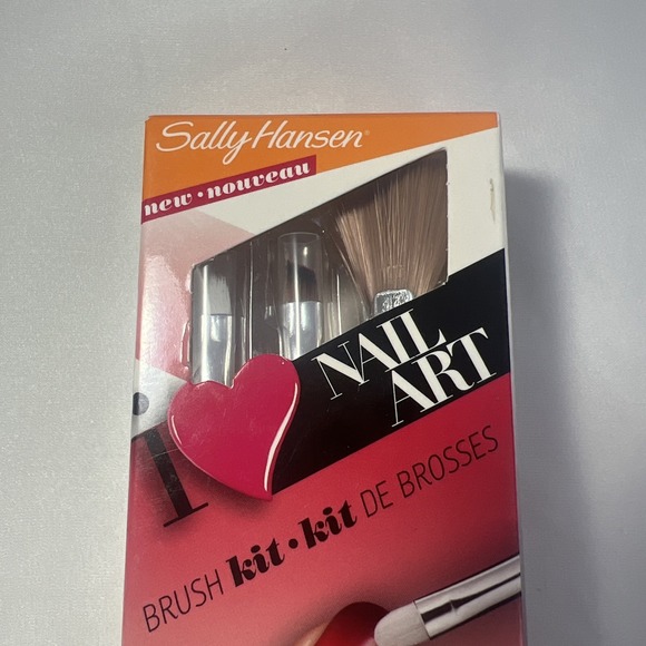 Sally Hansen Brush Kit I Heart Nail Art Contains Glitter, Fan & Clean Up Brush - Picture 2 of 4